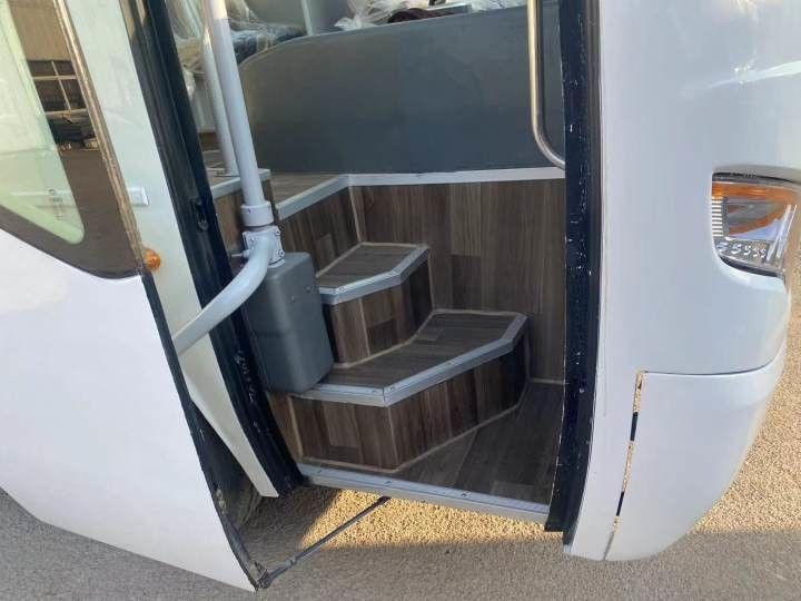 Autobus di lusso Higer usato 30 posti Motore diesel Autobus cittadino in ottime condizioni