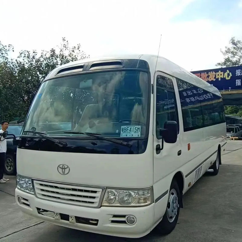 Requisito del cliente 30 posti Toyota Coaster Van a sinistra Autobus turistico di lusso