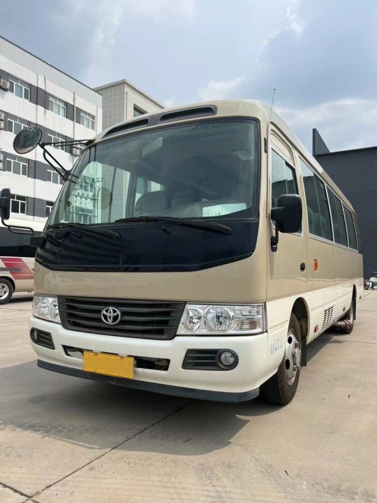Euro 3 Standard di emissioni Diesel Fuel Toyota Coaster Bus con 30 posti a sedere usati 25 posti a sedere