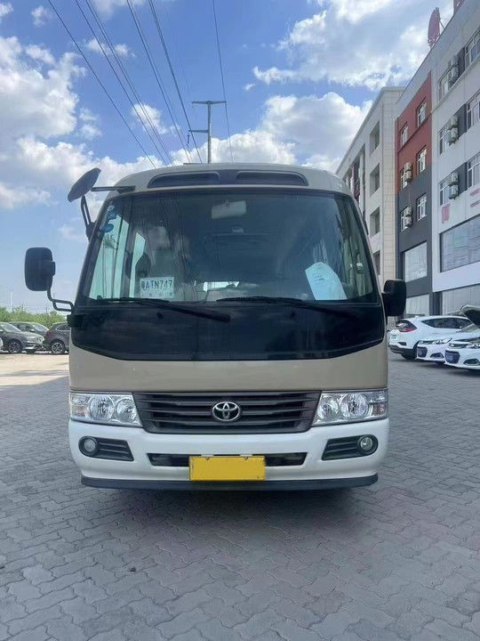 Euro 3 Standard di emissioni Diesel Fuel Toyota Coaster Bus con 30 posti a sedere usati 25 posti a sedere