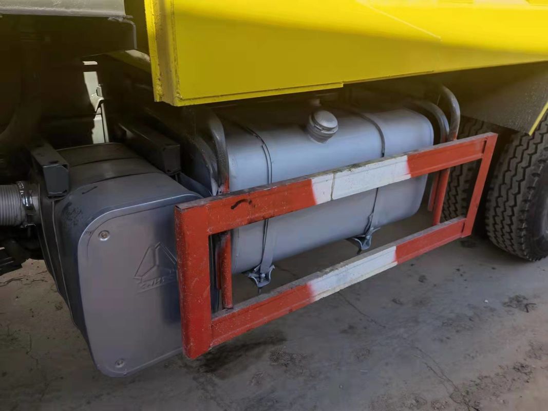 SINO TRUCK HOWO LHD 6x4 380HP Camion pesante di scarico di rifiuti