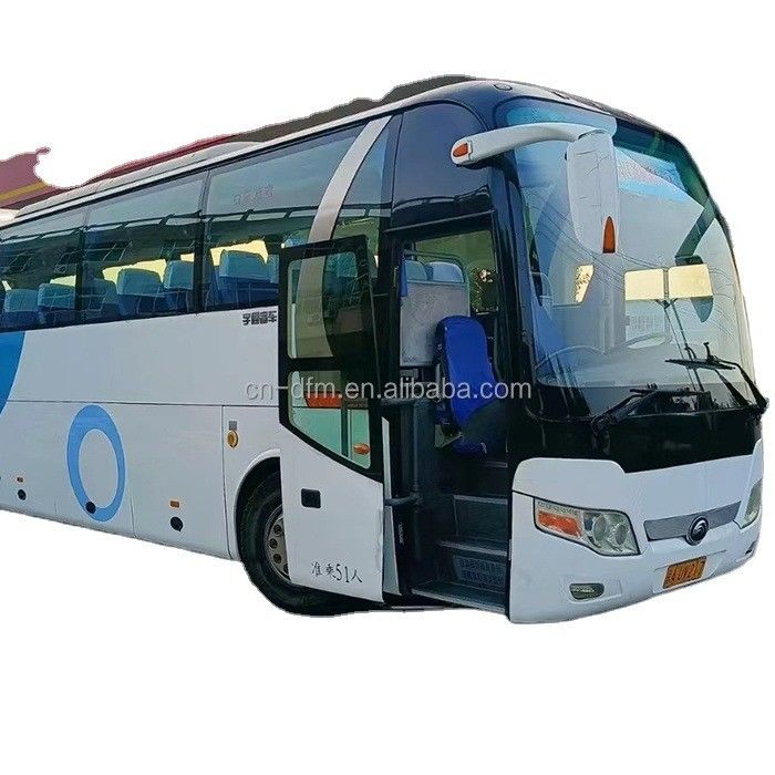 Autobus da 57 posti con motore da 6-8 litri in buone condizioni