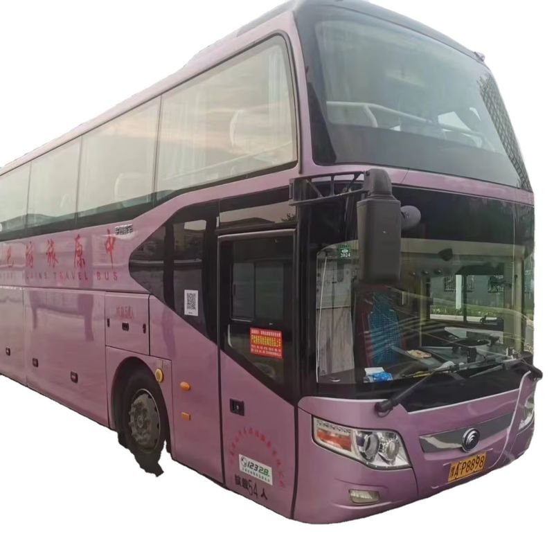 Autobus da 57 posti con motore da 6-8 litri in buone condizioni
