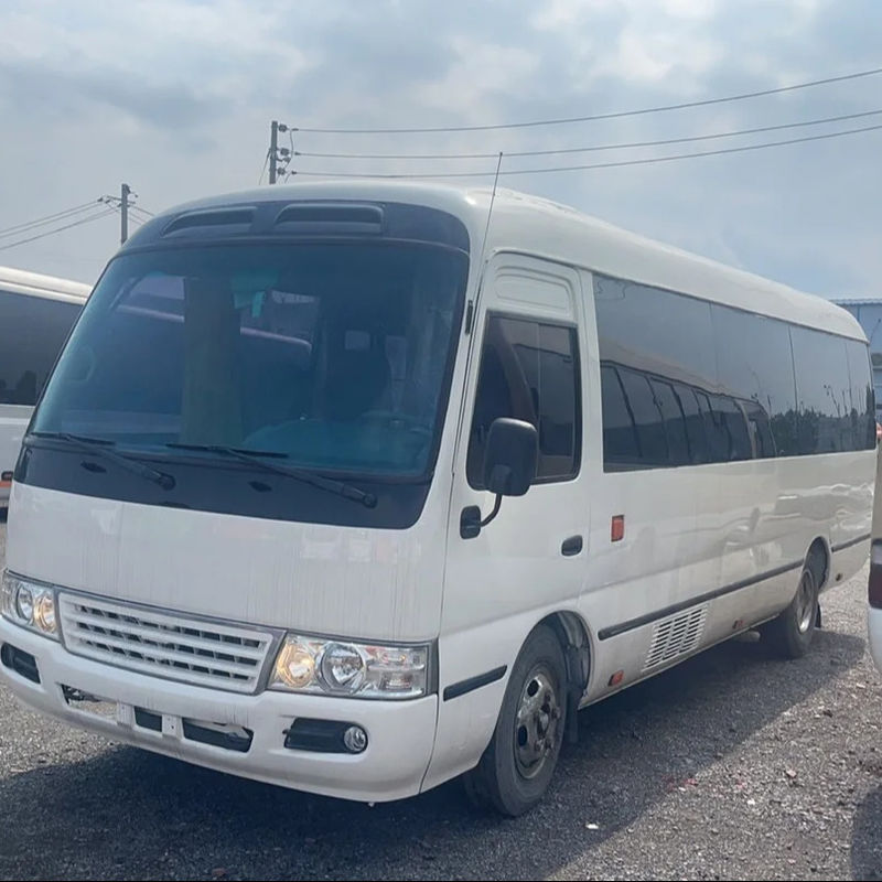 30 posti Toyota Coaster Bus a sinistra e stile confortevole con motore diesel