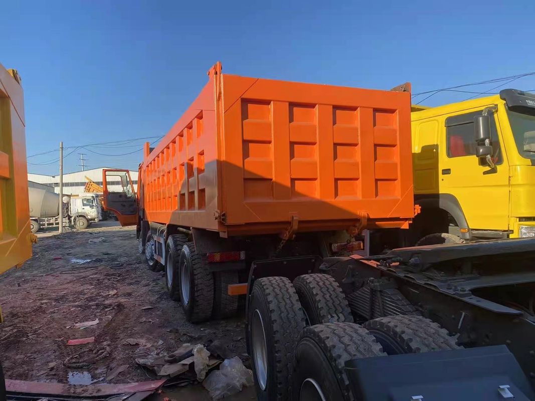16 Numero pneumatico LHD SINO Camionotti usati HOWO 8X4 Camionotti pesanti con cambio HW