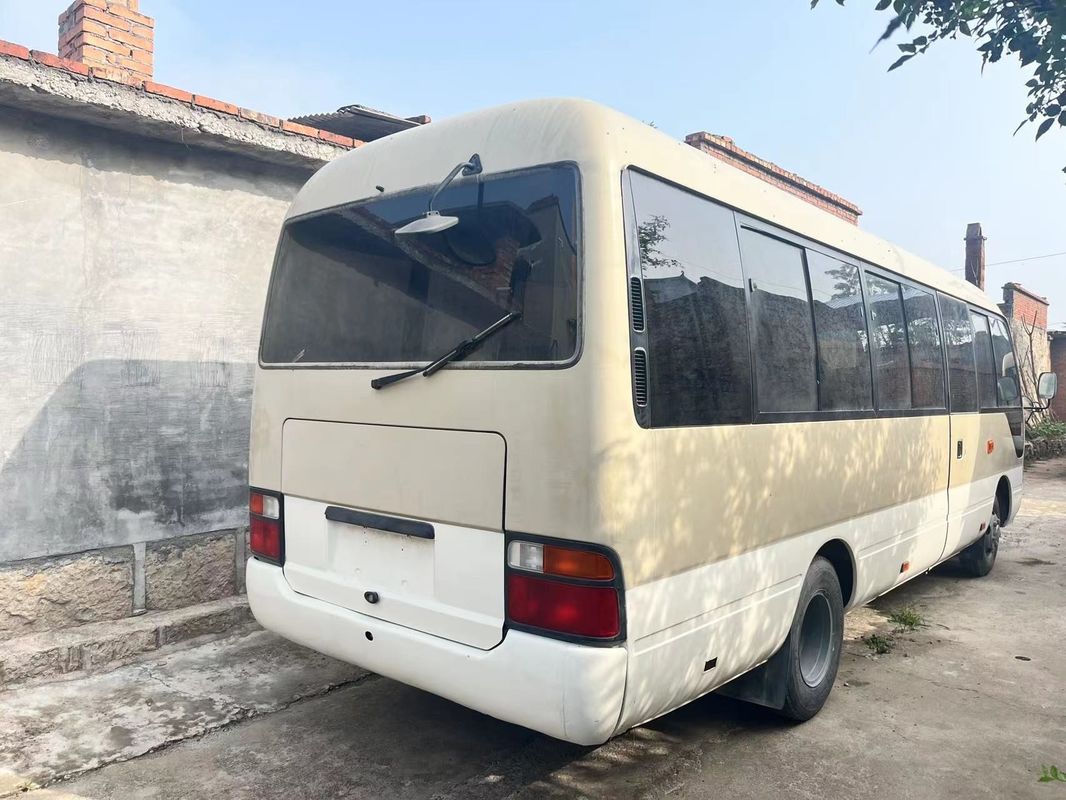 Capacità motore 4L Toyota Coaster 30 posti a mano sinistra LHD Autobus usati per turisti