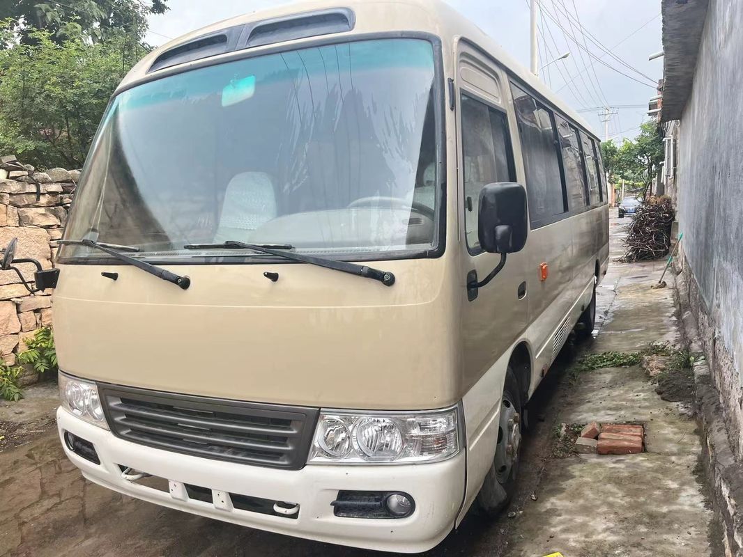Capacità motore 4L Toyota Coaster 30 posti a mano sinistra LHD Autobus usati per turisti