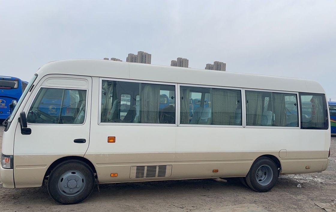 Autobus Toyota usato 30 posti Autobus passeggeri di seconda mano Autobus di seconda mano