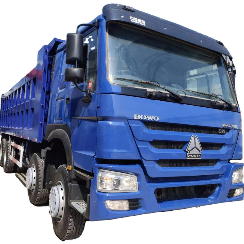 7300*2300*1500 Serbatoio di carico usato HOWO 8X4 Camione da scarico pesante RHD Camione a gomma diesel