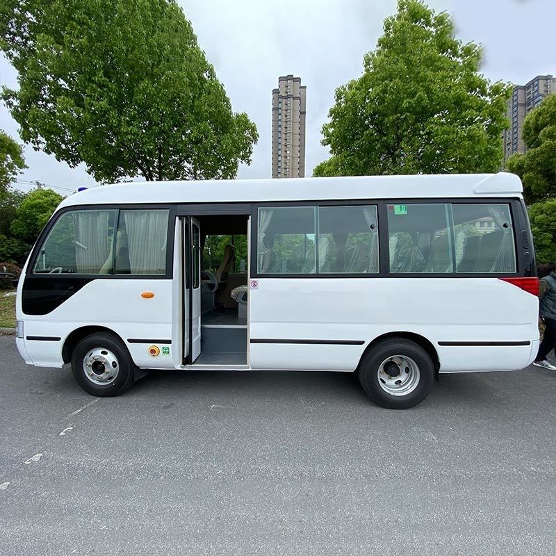 16-30 posti a sedere Toyota Coaster Bus Manovra a sinistra e destra Minibus