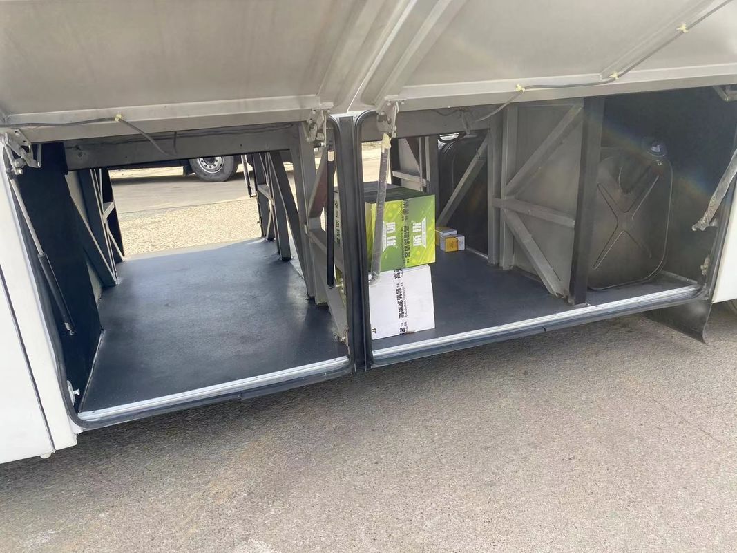 Autobus diesel di alta capacità da 50 posti usati per fabbriche e scuole