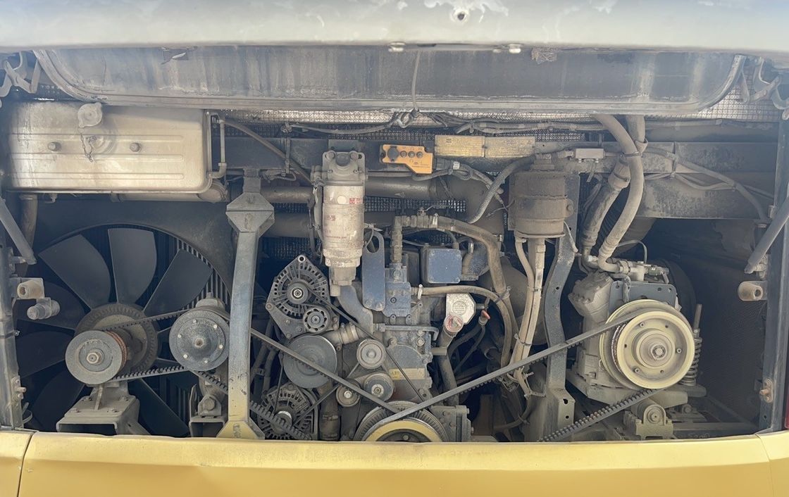 Euro 3 Standard di emissioni 65 posti autocarro con rinnovato e capacità motore 8L