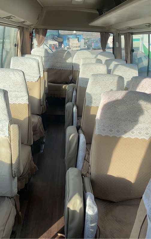 2019 Toyota Coaster Bus con motore a turbocompressore motore anteriore LHD Minibus