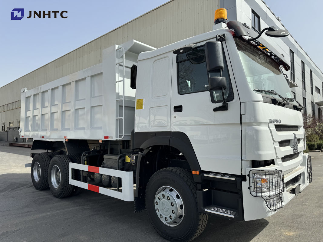 Camion a gomma usato Camion a gomma Sinotruck Howo 6x4 Camion a gomma pesante Euro2 380hp