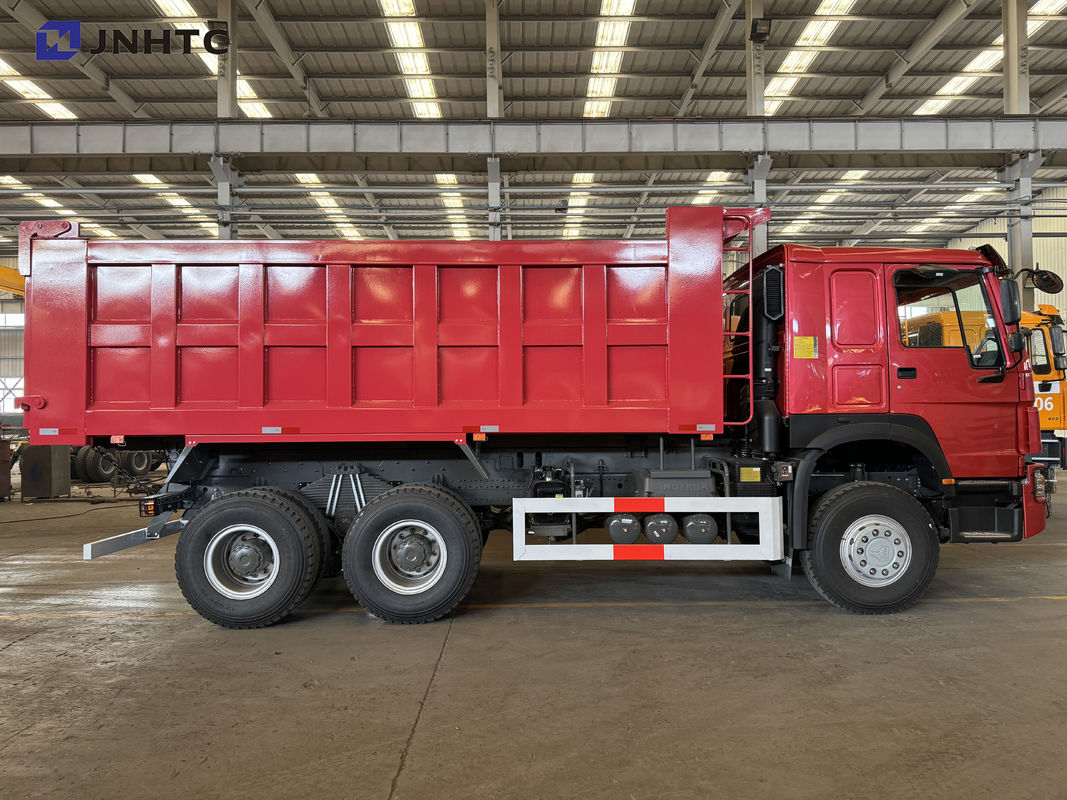 LHD SINOTRUCK HOWO 6x4 Camion pesante Euro 2 380hp Camion merci Camion clandestino usato
