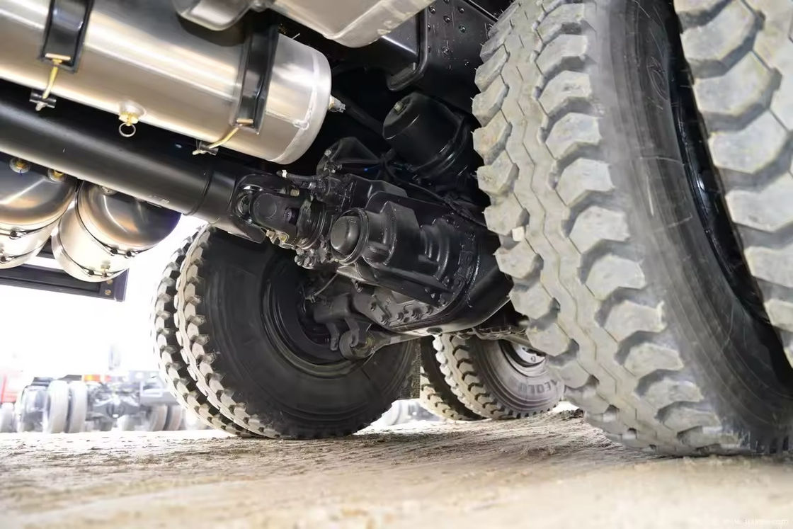 12 ruote 35 tonnellate 600 CV Dongfeng Dump Truck per il trasporto di sabbia terra pietra Tipper