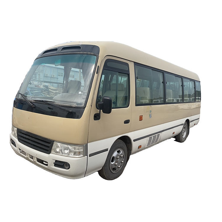 Autobus LHD diesel in buone condizioni con cilindrata di 2,4 tonnellate e capacità di 19 posti