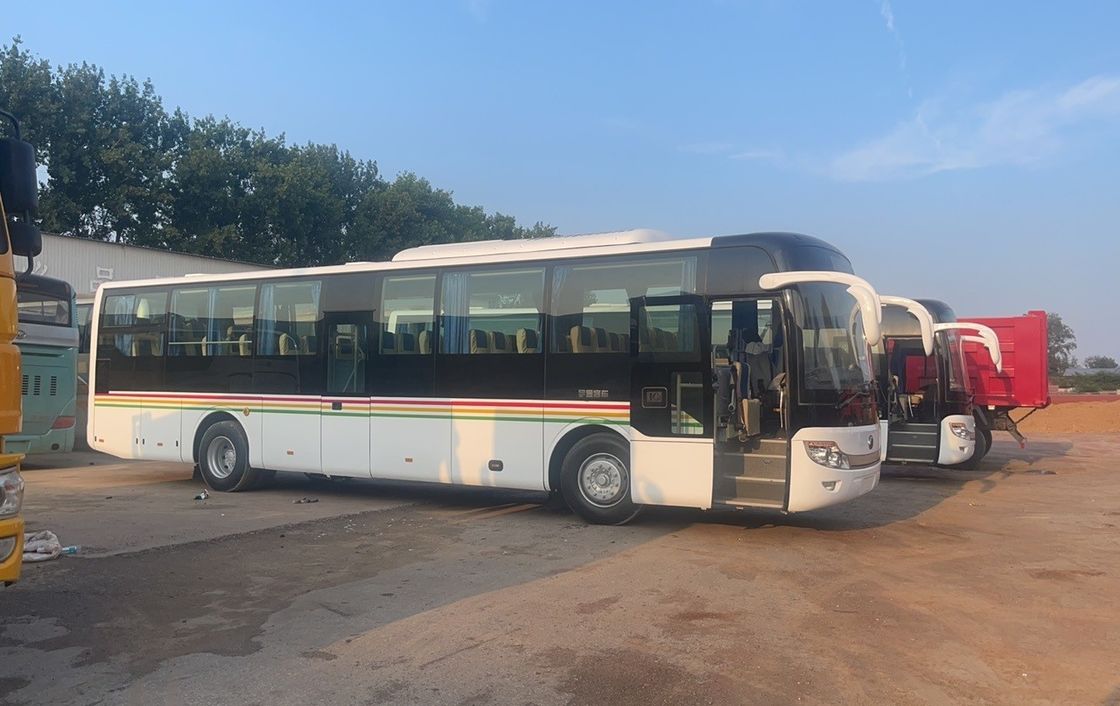 L'autobus di lusso con 62 posti in Africa, altamente ristrutturato con un motore da 4-6 litri