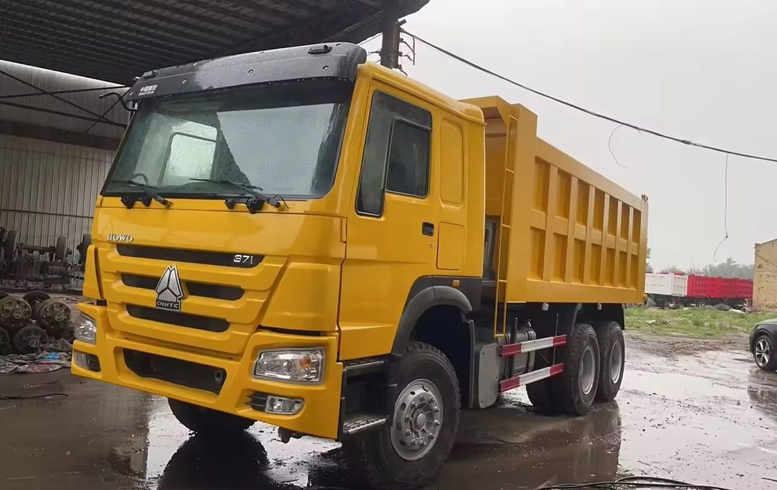SINOTRUCK Usato 6x4 30 tonnellate 375cv 371cv Howo Heavy Duty Dump Tipper Truck per sabbia e pietra