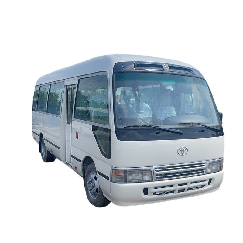30 posti autocarro usato Toyota Coaster con pneumatici 9.00R20 e potenza massima di 113/5200 kW