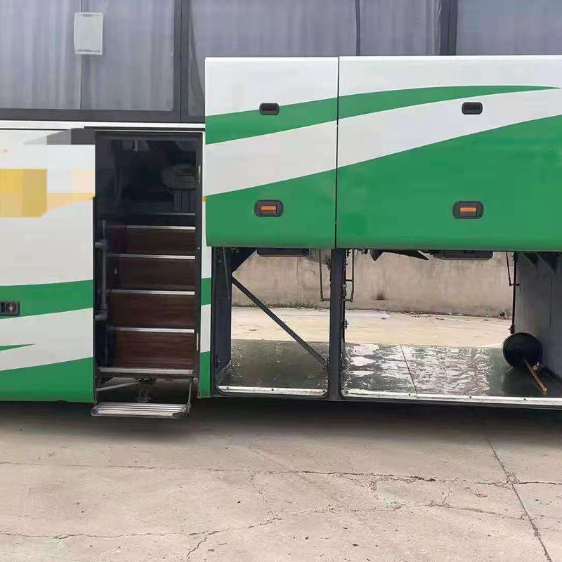 68 posti a sedere Autobus usato anno 2017 con e posto motore posteriore Capacità del motore 6 8L