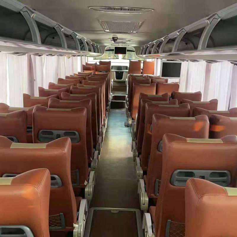 68 posti a sedere Autobus usato anno 2017 con e posto motore posteriore Capacità del motore 6 8L