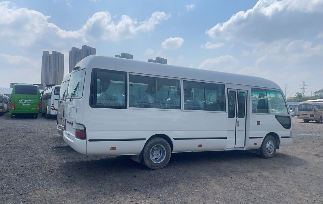 Carburante 30 posti Toyota Coaster Bus Buone condizioni LHD Motore diesel usato 6900*2010*2600