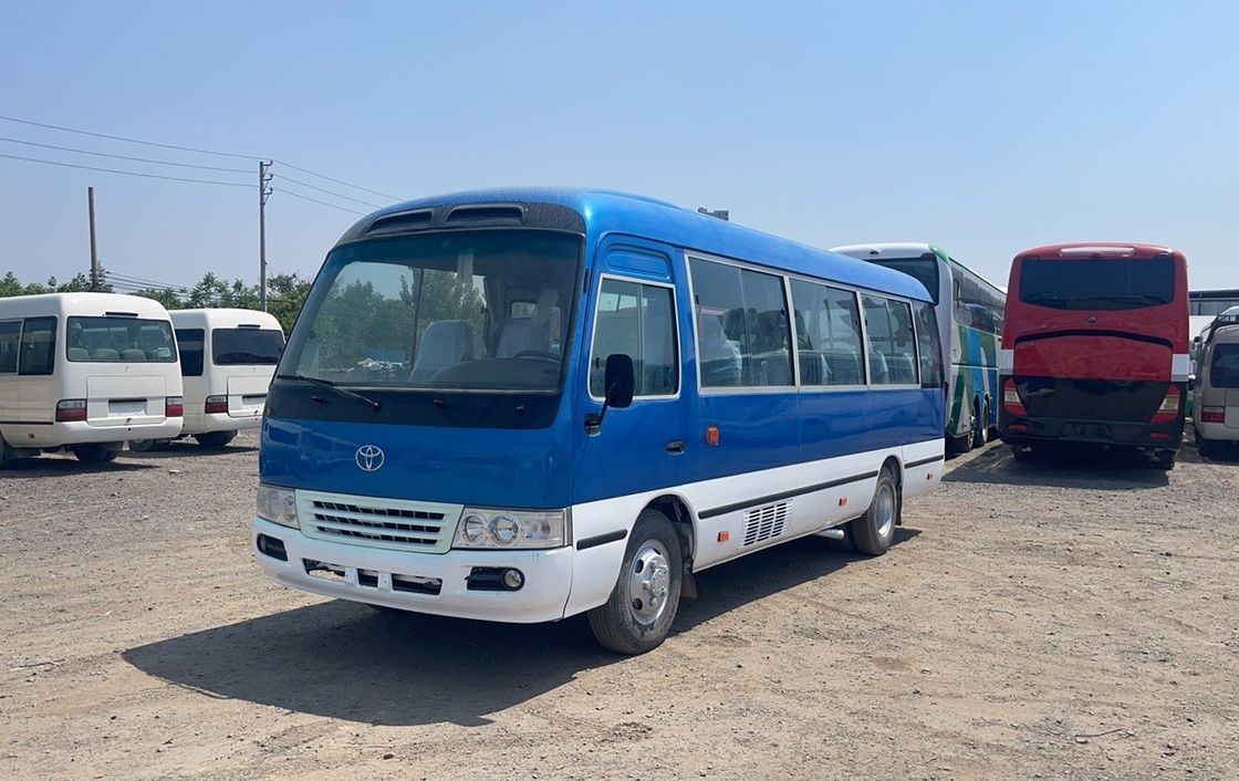 Diesel 30 posti Toyota Coaster Bus Buone condizioni LHD Base rotabile 3935 mm Carburante Diesel