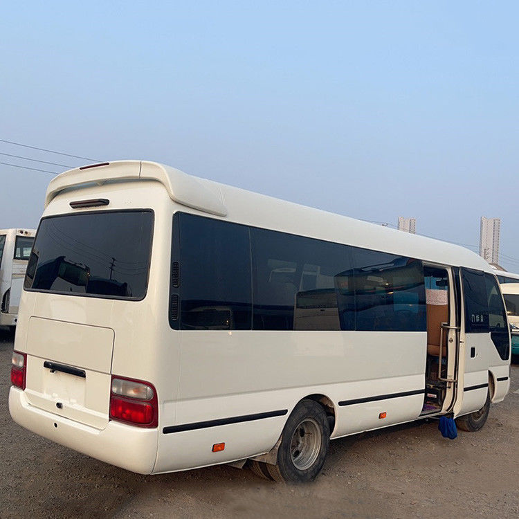 Buone condizioni 30 posti motore diesel Toyota Coaster Bus con standard di emissione Euro 3