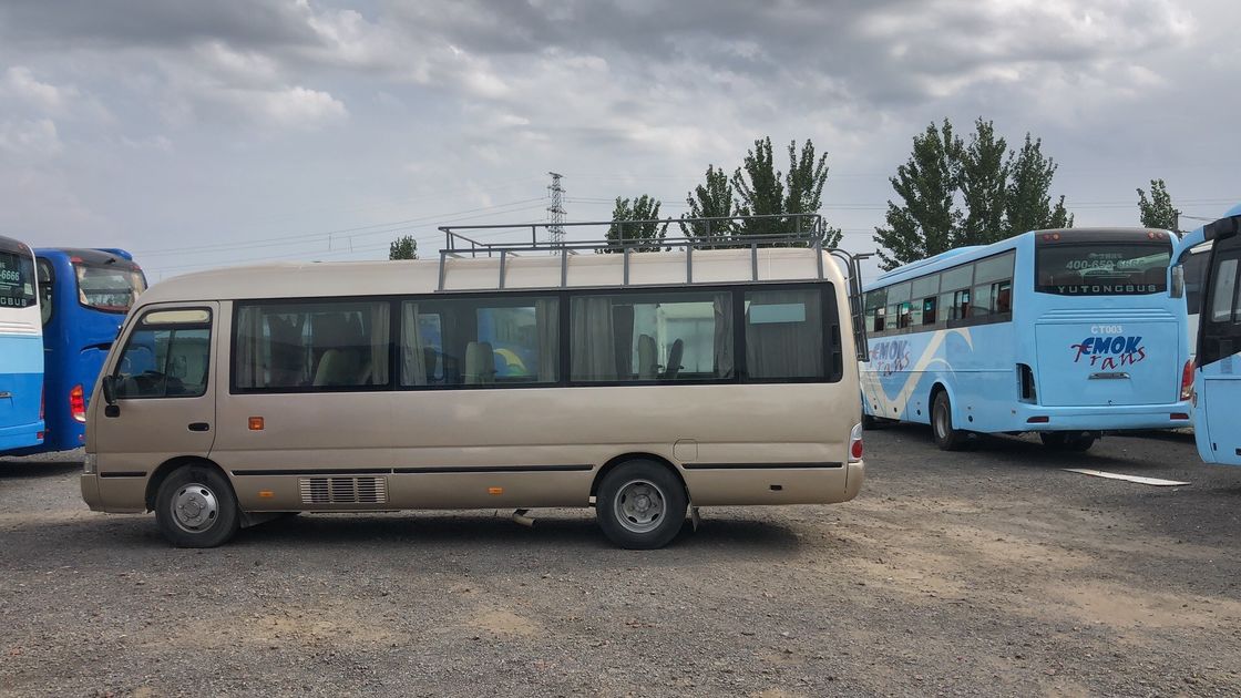 30 posti Toyota Coaster Bus Buone condizioni Capacità di posti LHD 30 7.00R16 Pneumatici 30 posti