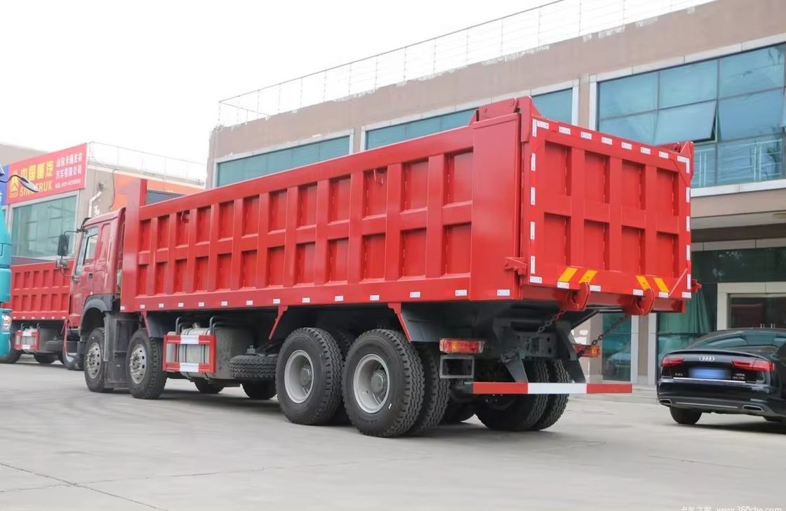 Howo 8x4 12 ruote usato 40 tonnellate 380 CV camion pesante con sterzo sinistro