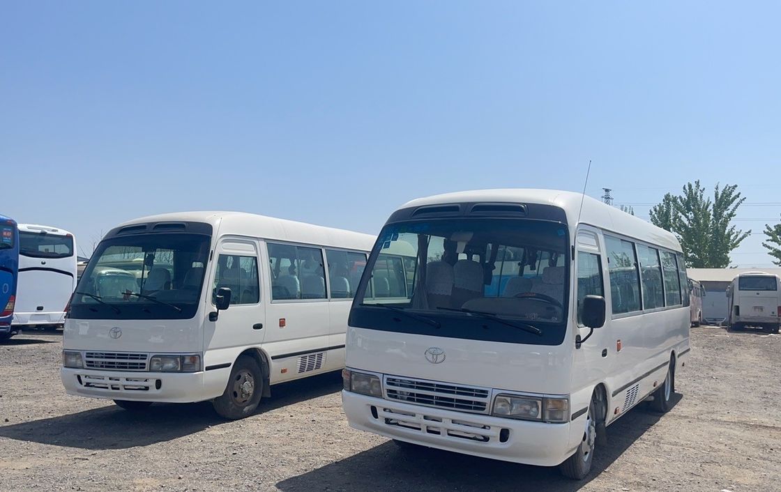 Torsione massima 340Nm/rpm Toyota Coaster rinnovata 19-29 posti Piccolo autobus passeggeri