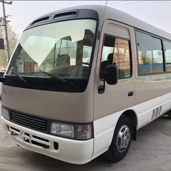 Torsione massima 340Nm/rpm Diesel 29 posti Autobus Toyota usato con serbatoio di 300L