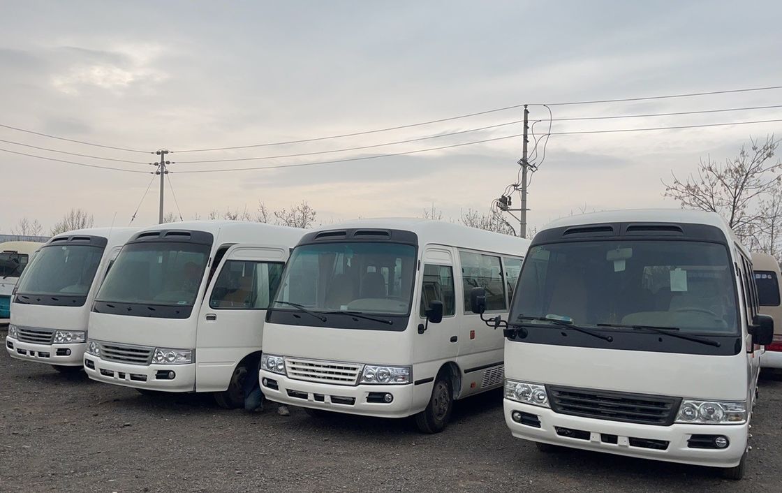 7.00R16 Pneumatici in buone condizioni Diesel Usato Toyo ta Coaster Bus Requisito del cliente