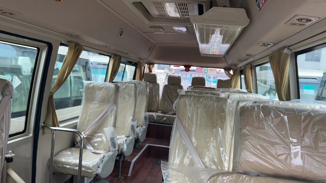 Autobus a 30 posti diesel con trasmissione M156 e emissione EURO 3 nella migliore delle ipotesi