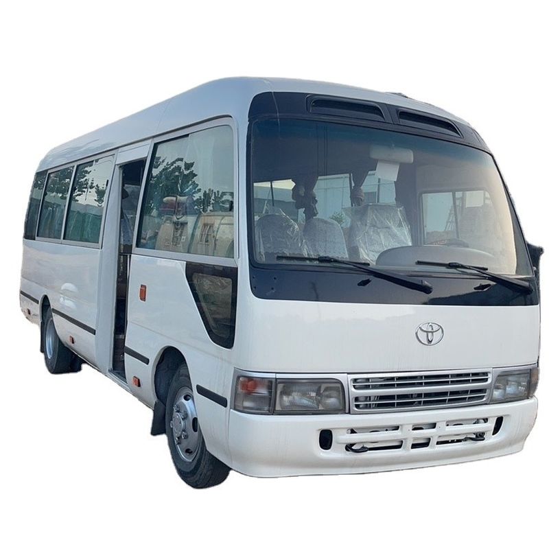 Autobus usati Toyo ta Coaster 29 posti con potenza massima 113/5200 in mercato di alta domanda