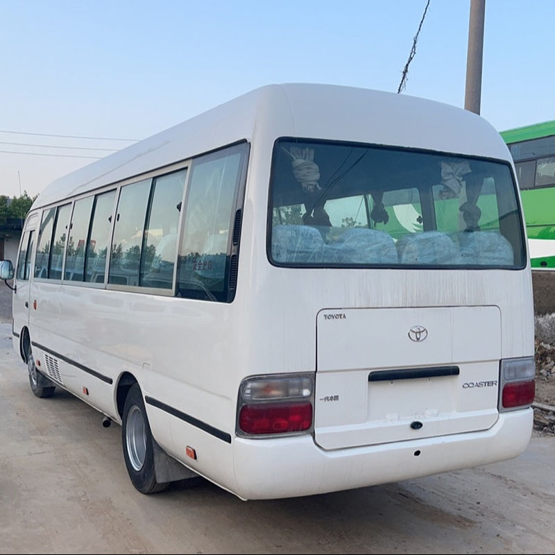 Autobus usati Toyo ta Coaster 29 posti con potenza massima 113/5200 in mercato di alta domanda