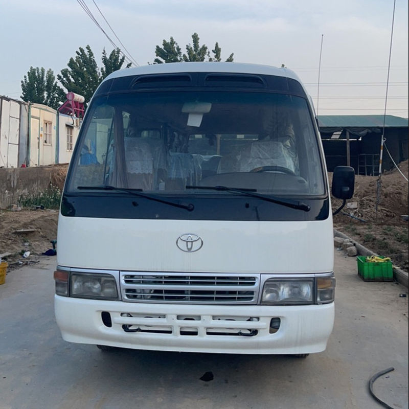 Autobus usati Toyo ta Coaster 29 posti con potenza massima 113/5200 in mercato di alta domanda