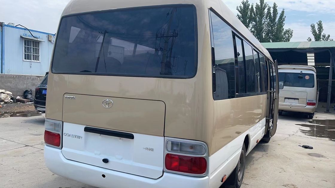 Il più caldo autobus Toyota di 29 posti rinnovato in Africa con motore 15B-FT