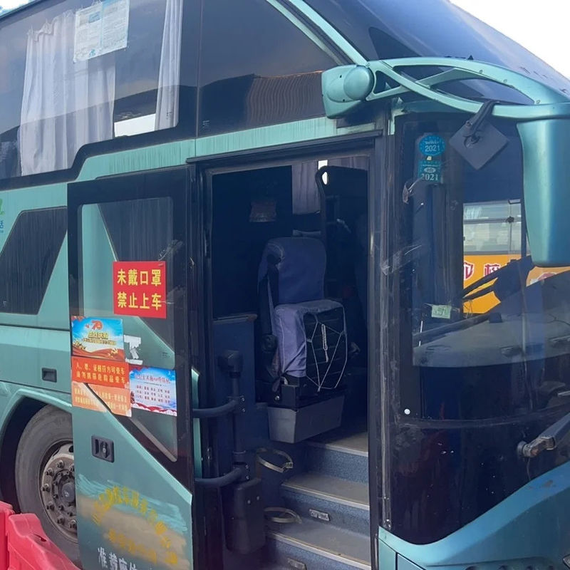 Autobus da 70 posti di lusso Tour Passenger Coach con sterzo LHD e interno spazioso