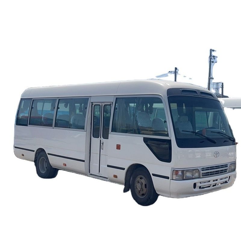 Autobus Toyota Coaster usato con emissione EURO 3 e cambio manuale in buone condizioni