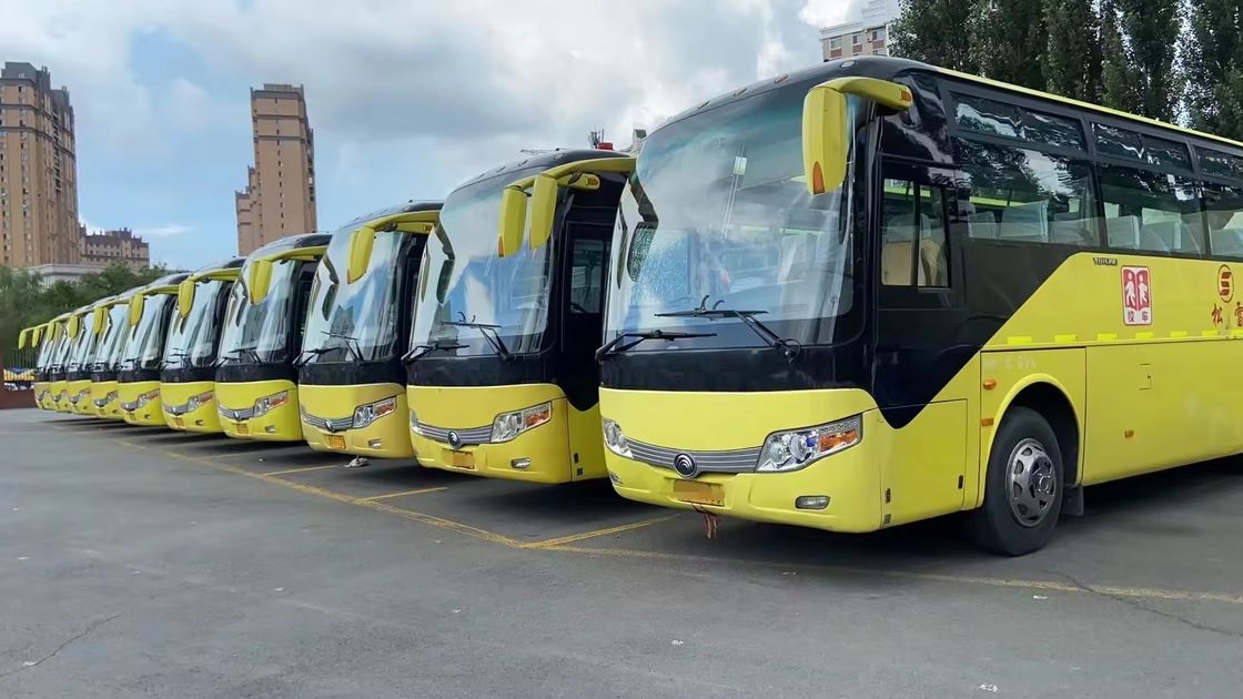 Euro 3 Standard di emissioni YUOTONG Bus con 3 posti a sedere e 60 posti a sedere Luxury Coaches