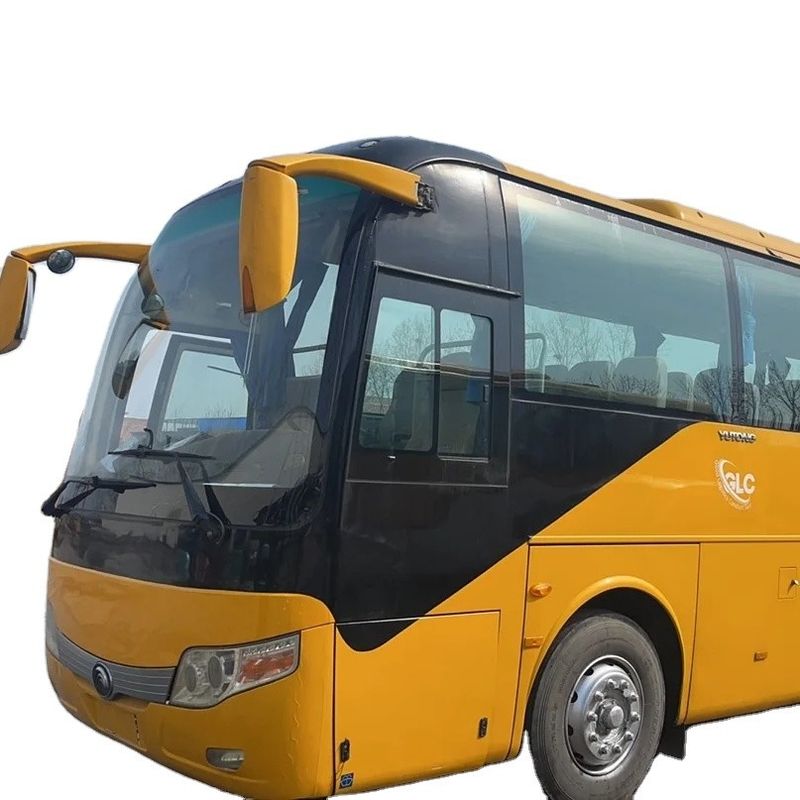 Autobus passeggeri di lusso da 51 posti con motore posteriore interni spaziosi e comodi