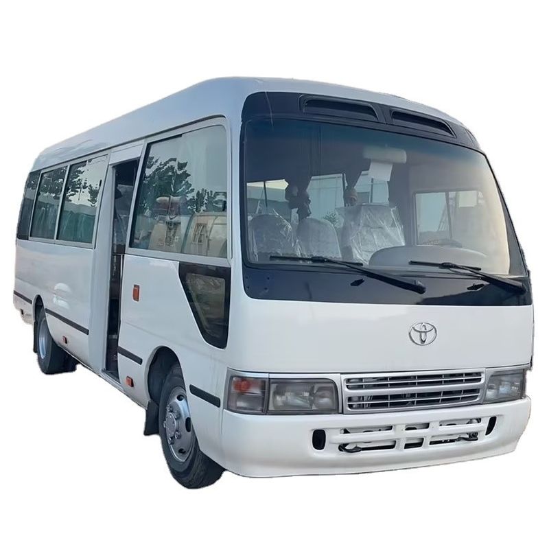 Autobus Toyota Coaster da 30 posti in ottime condizioni con motore diesel da 6 a 8 litri