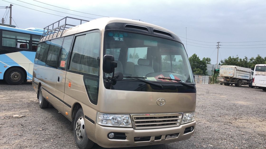30 posti Giappone Autobus usato Manuale Autobus Toyota Coaster con 7005*2040*2785mm Dimensioni