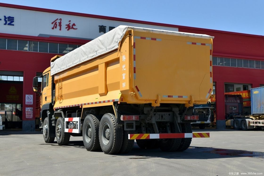 Segmento camion pesante Sinotruk 371hp camion usato 8*4 camion a ribaltatore per il beneficio