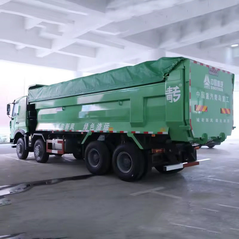 Howo 40 tonnellate di capacità di carico con serbatoio di carico lunghezza ≥ 8m e motore WEICHAI