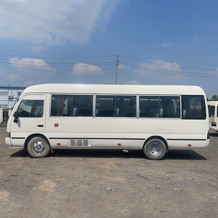 Autobus Toyota Coaster giapponese usato 30 posti trasmissione manuale motore diesel capacità 4L