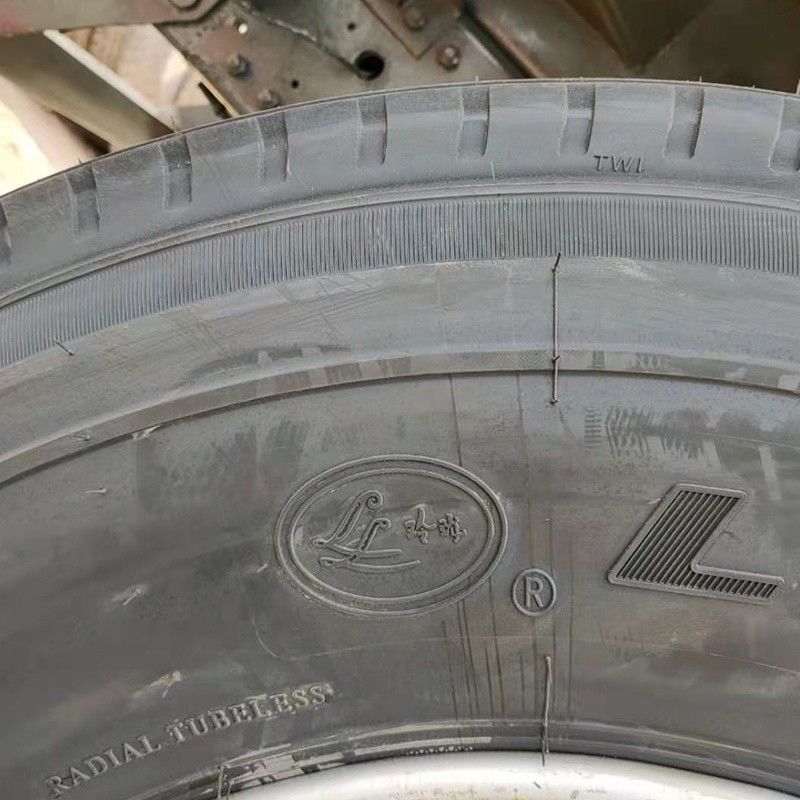 Segmento di mercato dei trasporti di ingegneria Camionetti di gomma usati con capacità di carico da 31 a 40 t