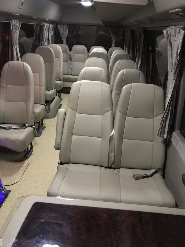 30 posti usato Toyota Coaster Bus in buone condizioni e 7005*2040*2785 pneumatico 9.00R20